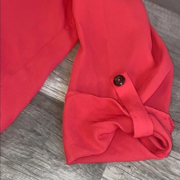 💜 Red Relaxed Cuffed Sleeve Blouse - Picture 3 of 6